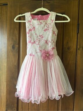 iris & ivy Pink and White Floral Tulle Dress
